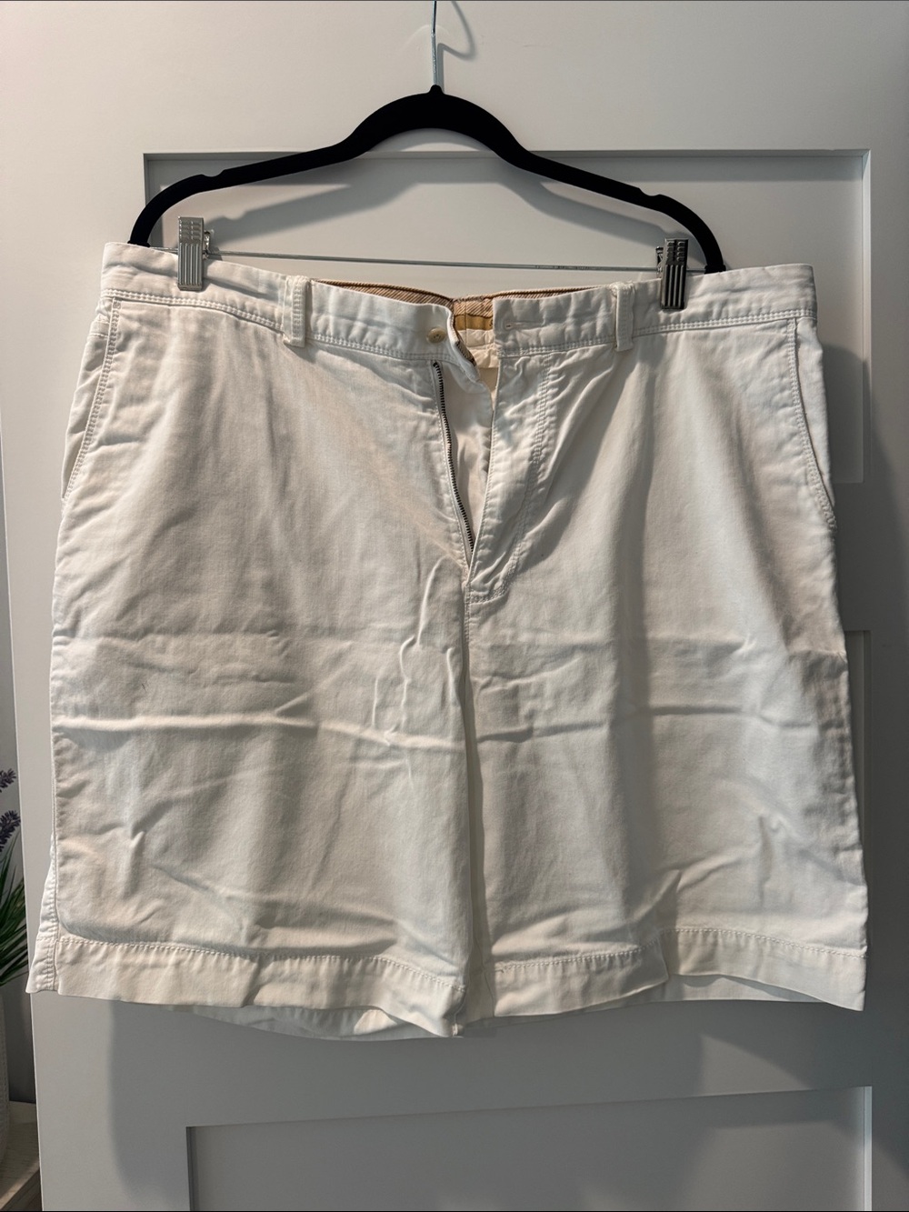 Tommy Bahama White mens  Bermuda Shorts